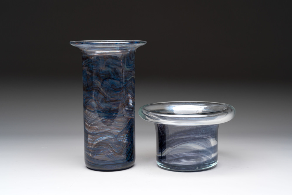 Willem Heesen (The Netherlands, 1925-2007): Two glass vases, signed and numbered, De Oude Horn, 1978