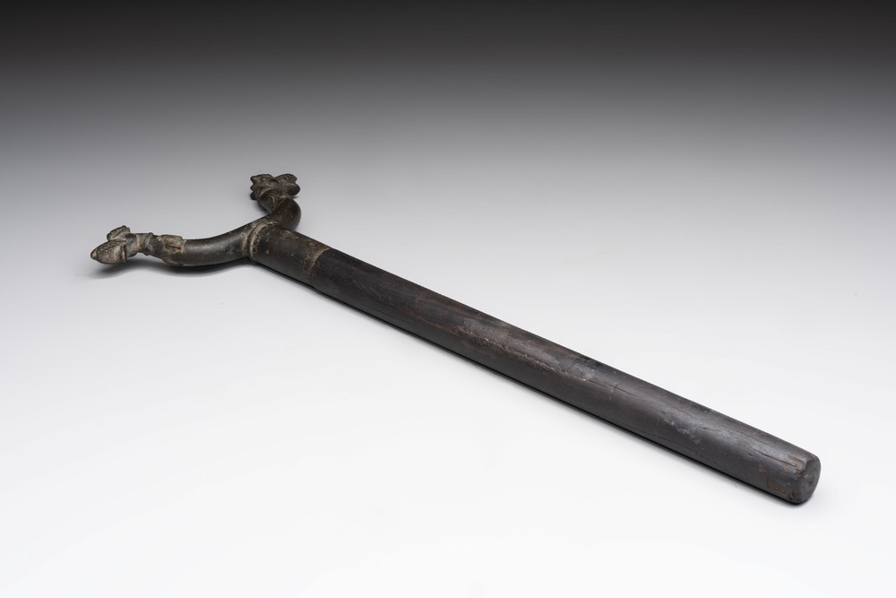 An Indo-Mughal bronze and wooden dervish crutch, 18/19th C.