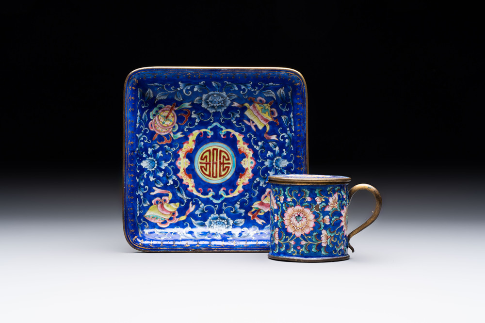 A Chinese Canton enamel mustard jar and square dish, Qianlong/Jiaqing
