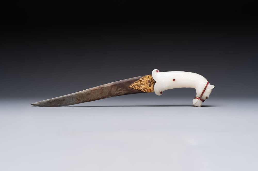 A white jade-hilted khandjar dagger, India, 19/20th C.
