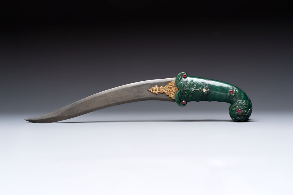 A spinach jade-hilted khandjar dagger, India, 19/20th C.