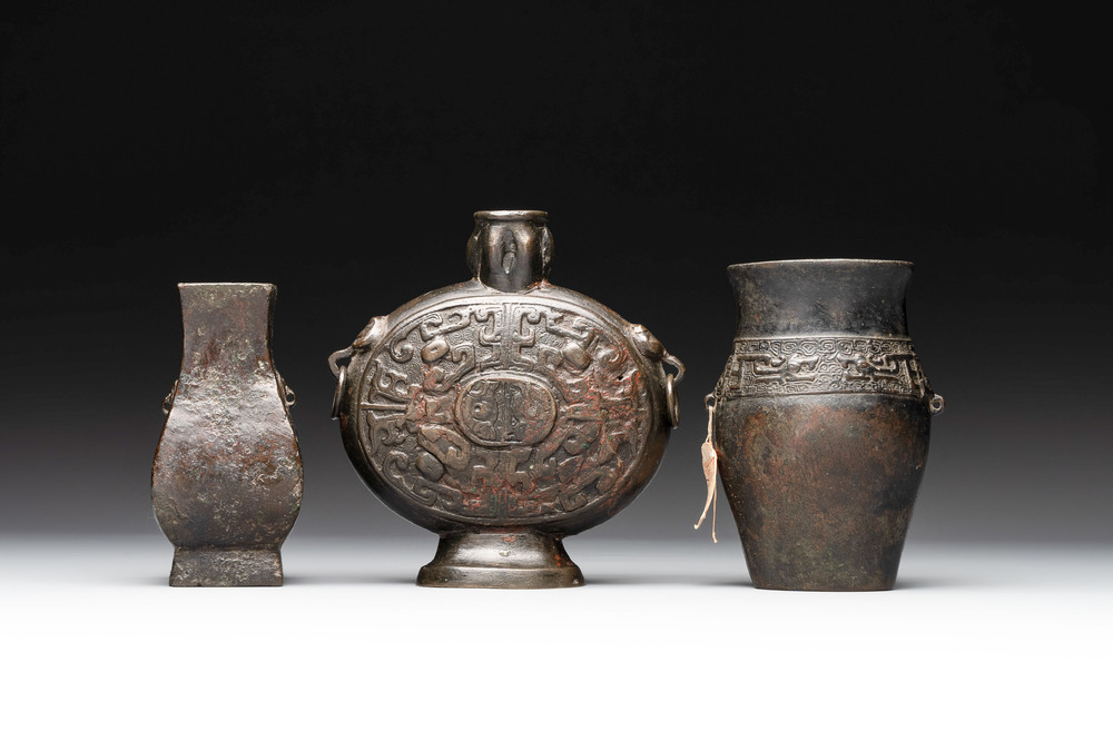 Three Chinese archaistic miniature bronze vases, Song/Yuan