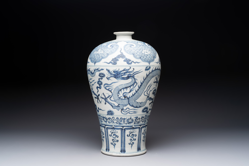 A Chinese blue and white Yuan-style 'dragon' 'meiping' vase, 20th C.