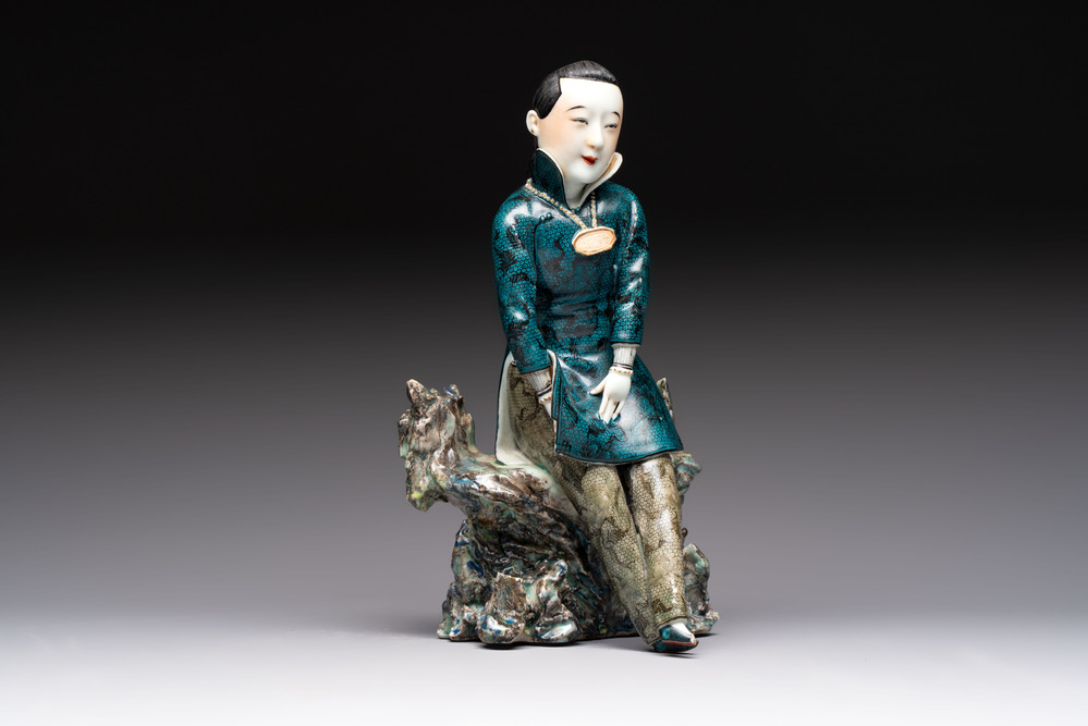 A fine and rare Chinese polychrome figure of a lady, Ye Yunhong Zhi 葉運紅製 mark, Republic