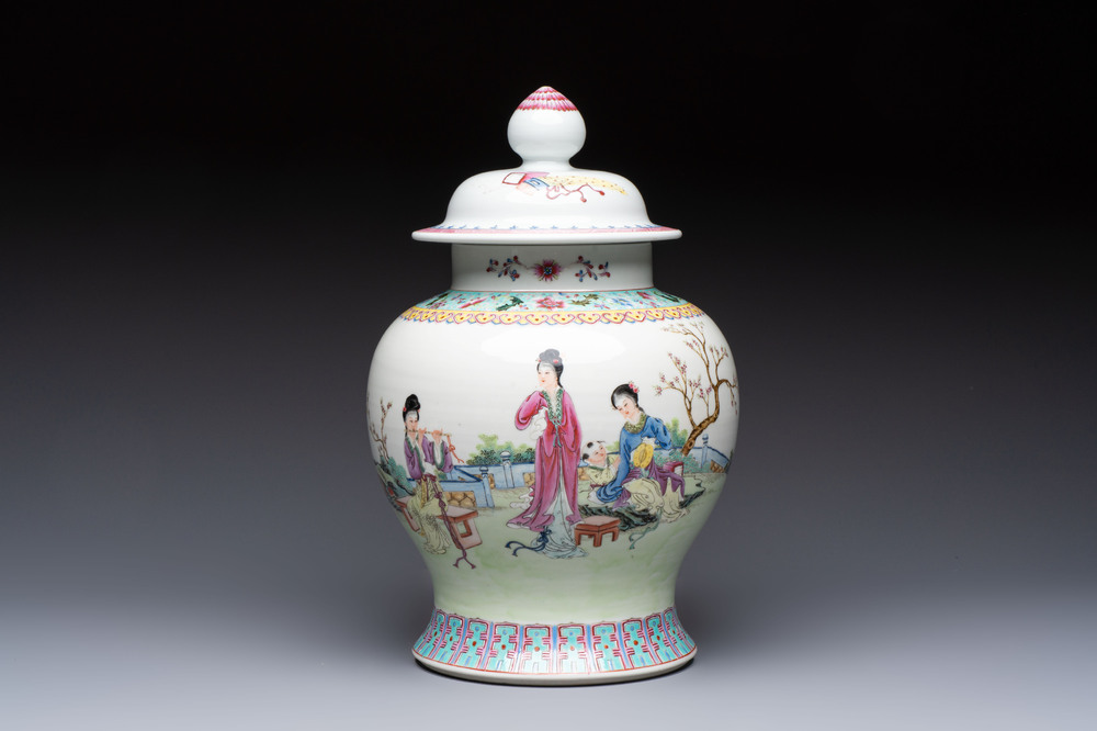 A Chinese famille rose 'San Niang Jiao Zi 三娘教子' vase and cover, 20th C.