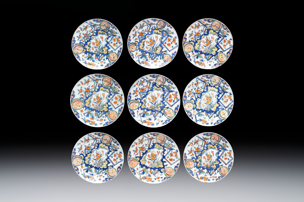 Nine polychrome Dutch Delft 'Lightning' plates, 17/18th C.
