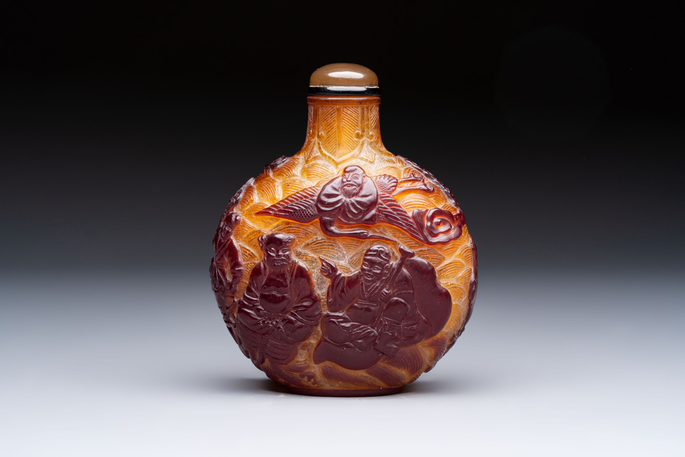 A very large Chinese brown-overlay amber glass 'Ba Xian Zhu Shou 八仙祝壽&lsquo; table snuff bottle, 19th C.