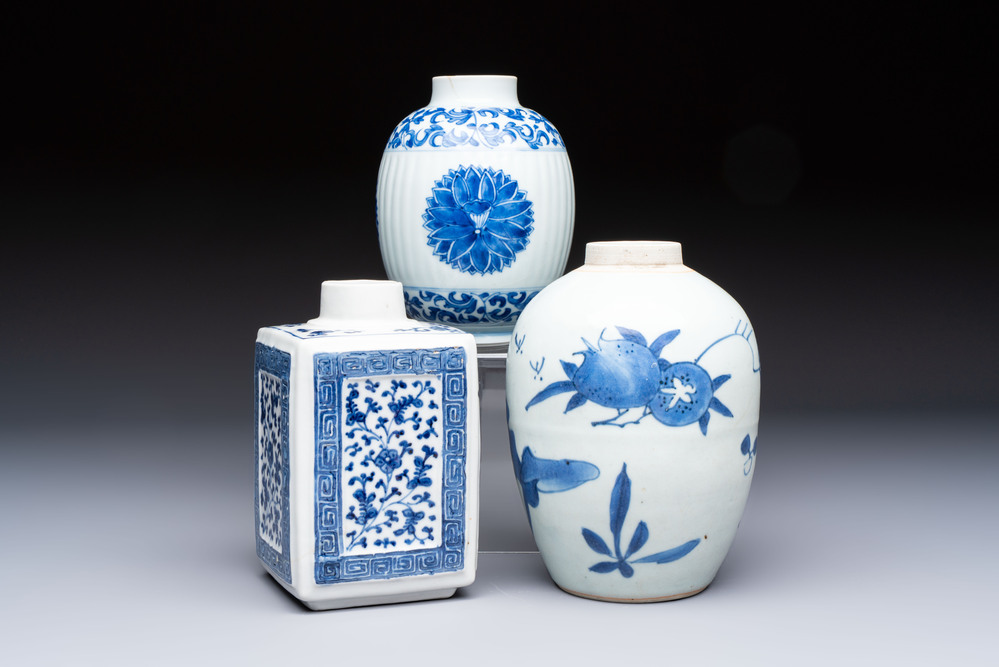 Three Chinese blue and white tea caddies, Chenghua mark, Shunzhi and later