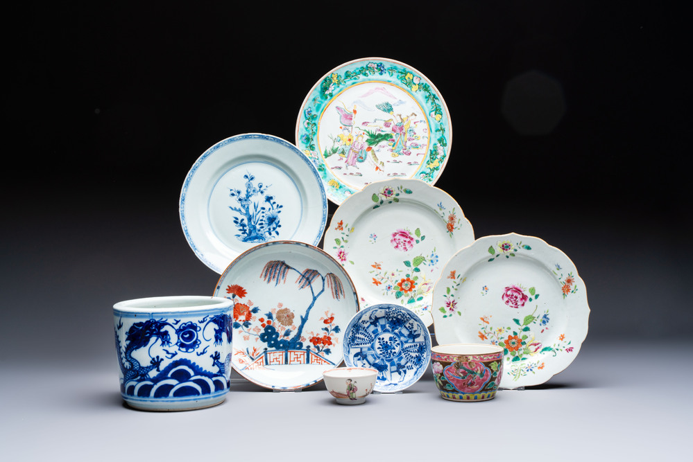 A varied collection of nine Chinese blue, white and famille rose wares, Kangxi and later
