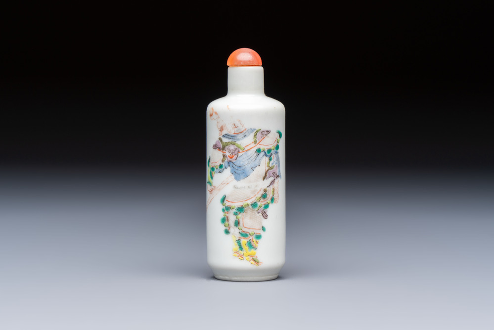 A Chinese famille rose 'Wu Shuang Pu' snuff bottle, 19th C.