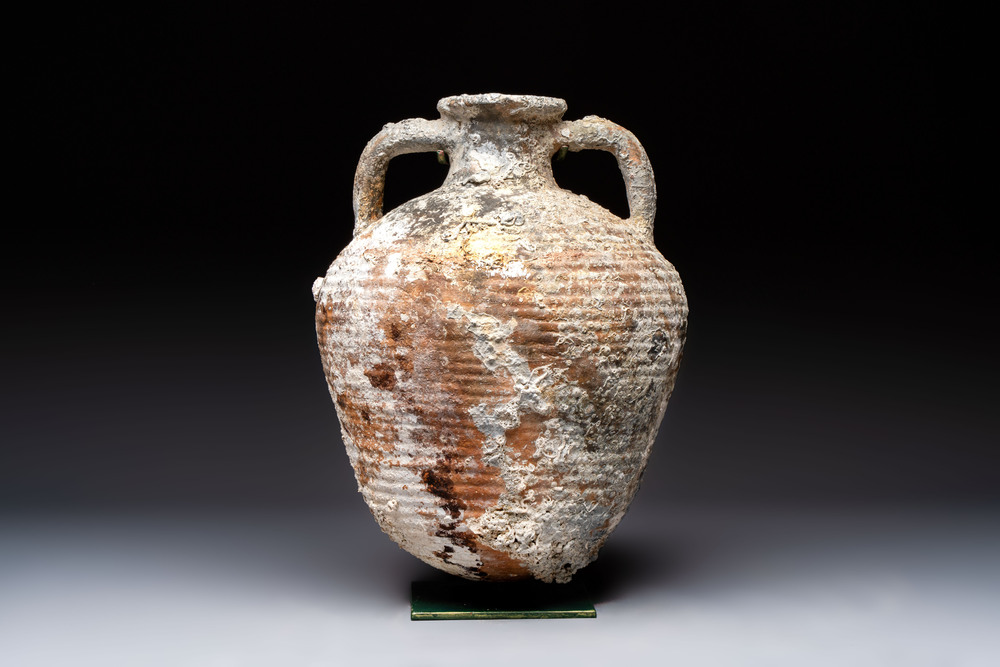 A Byzantine amphora, 4/5th C.