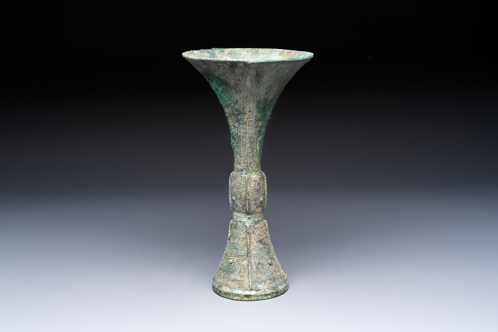 A Chinese archaic bronze wine vessel, Gu 觚, Shang