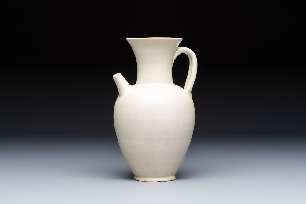 A Chinese Xingyao white-glazed ewer, Ying 盈 mark, Tang or later