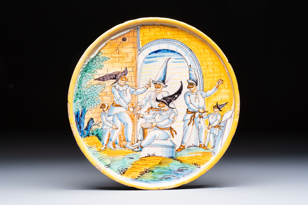 A large Italian maiolica 'Venerd&igrave; Gnoccolare' tazza, Naples or Deruta, 17th C.