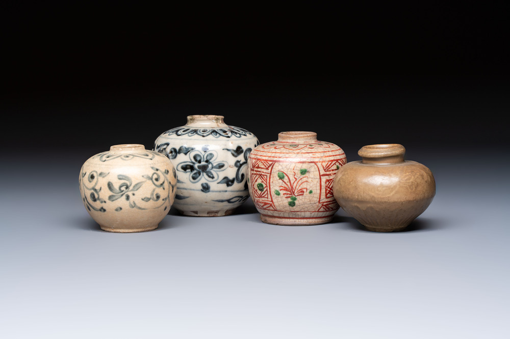 Four Annamese or Vietnamese blue, white and polychrome jarlets, 16/17th C.