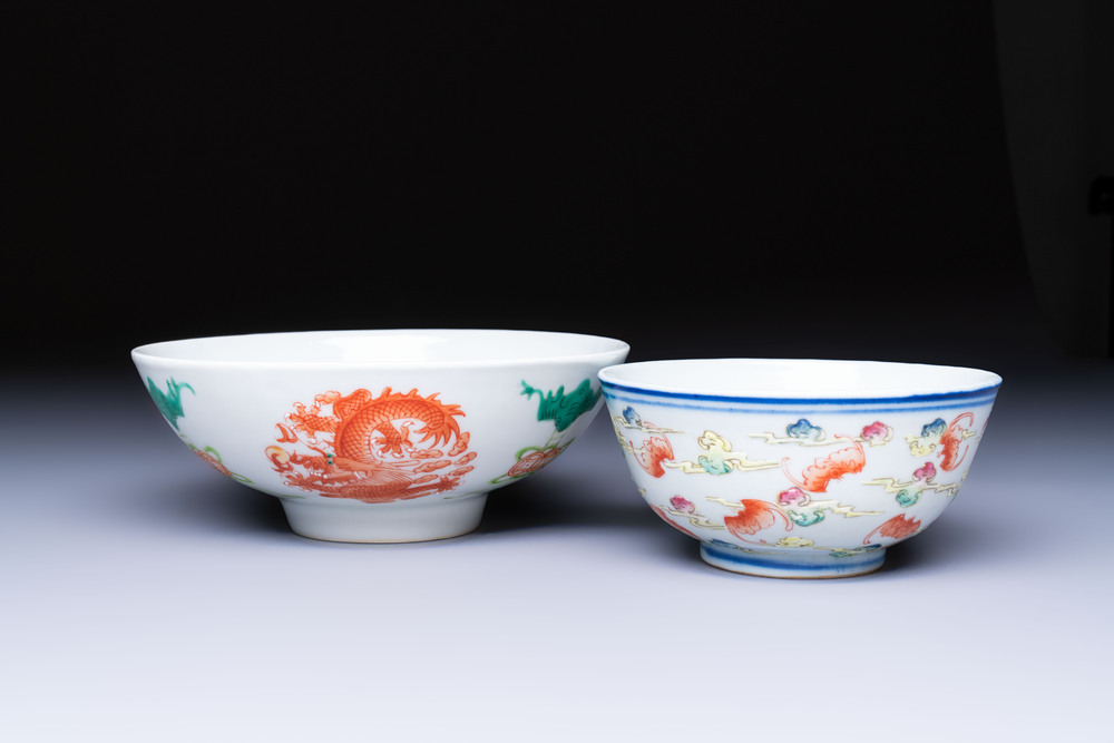 A Chinese famille rose 'Dragons' bowl and a 'Bats and Clouds' bowl, Tongzhi and Guangxu mark, 19th C.