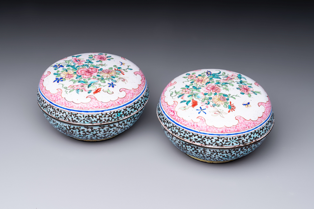 A pair of rare Chinese Canton enamel scent boxes, covers and inner liners, Qianlong
