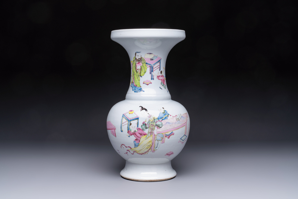 A fine Chinese famille rose vase with figural design, Yongzheng