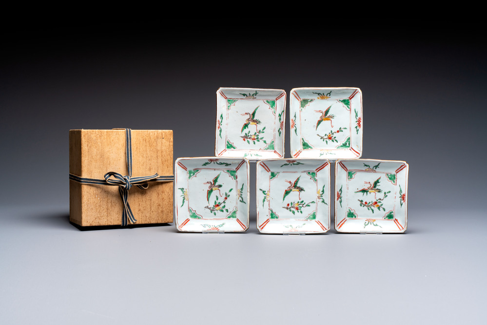 A set of five Chinese wucai Ko-Sometsuke square 'Crane' dishes for the Japanese market, with a tomobako, Tianqi
