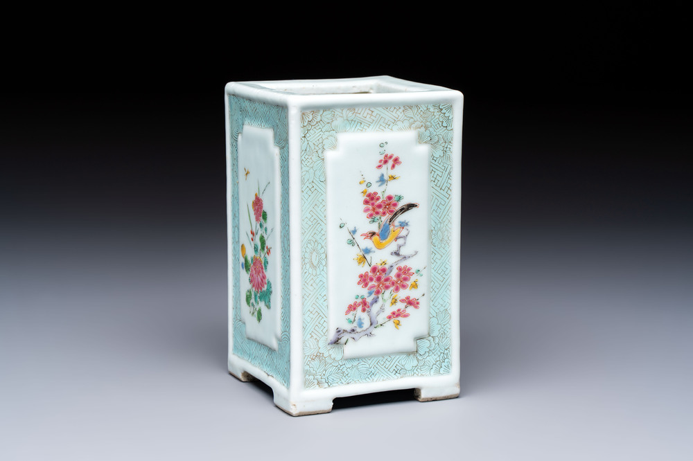 A square Chinese famille rose brush pot with floral design, Yongzheng/Qianlong