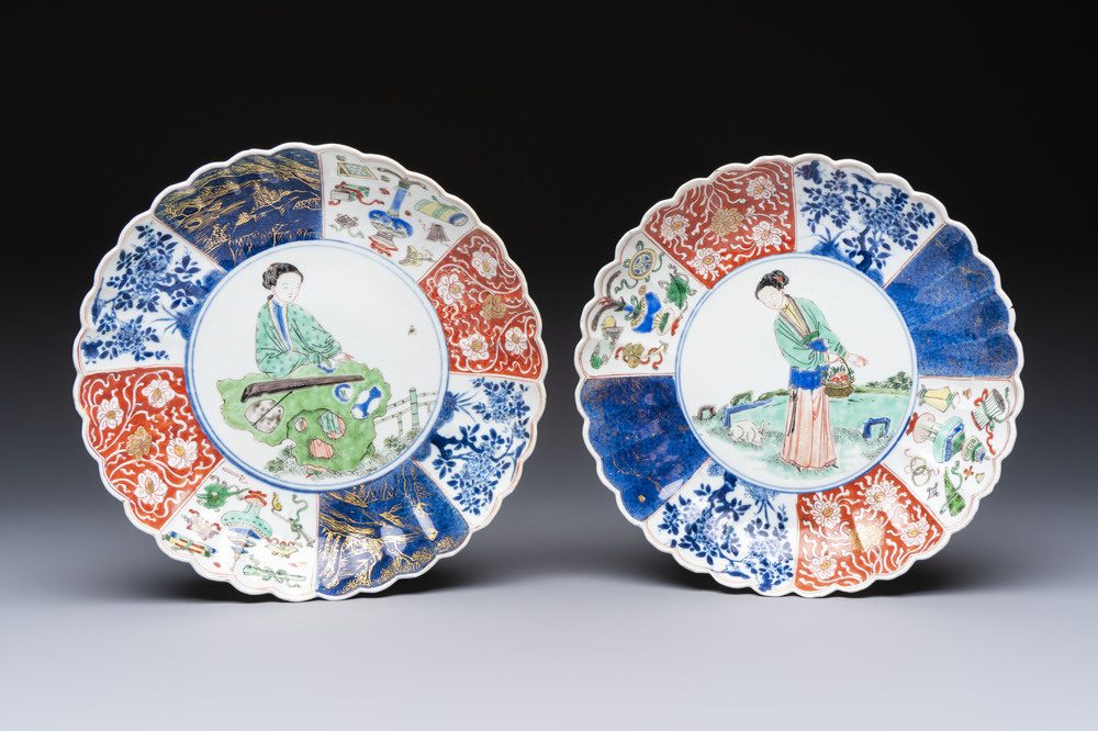 A rare pair of Chinese famille verte lobed plates with elegant ladies, Kangxi
