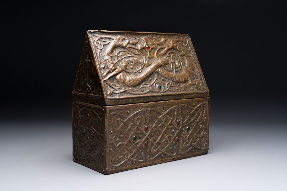 Attributed to Alfred Daguet (Paris, 1875-1942): An Art Nouveau repouss&eacute; copper- and cabochon-mounted casket, France, ca. 1900