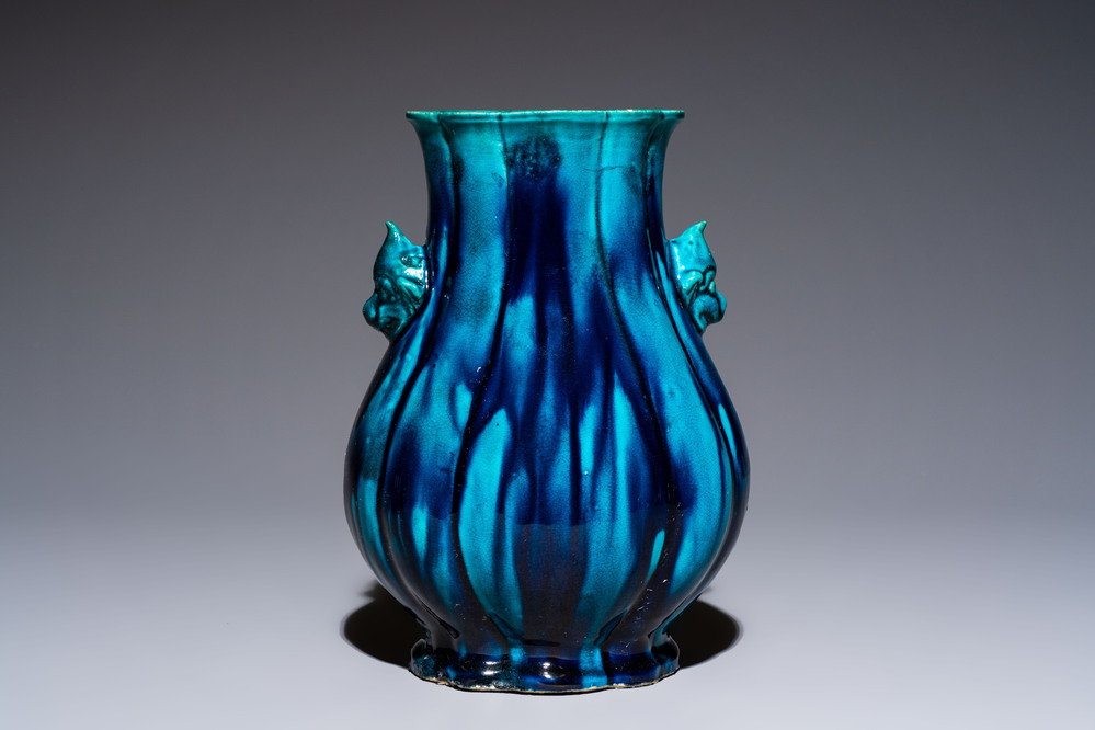 A Chinese archaistic turquoise-glazed 'Hu' vase, 18/19th C.