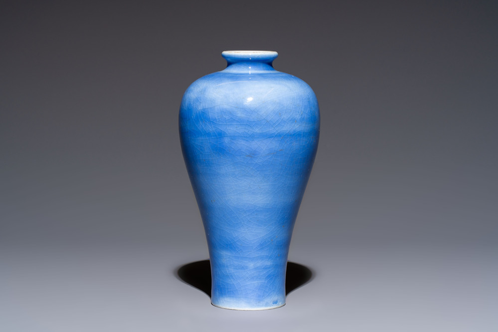 A Chinese claire-de-lune 'Meiping' vase, Zhu Junfu Zao 朱君甫造 mark, 19/20th C.