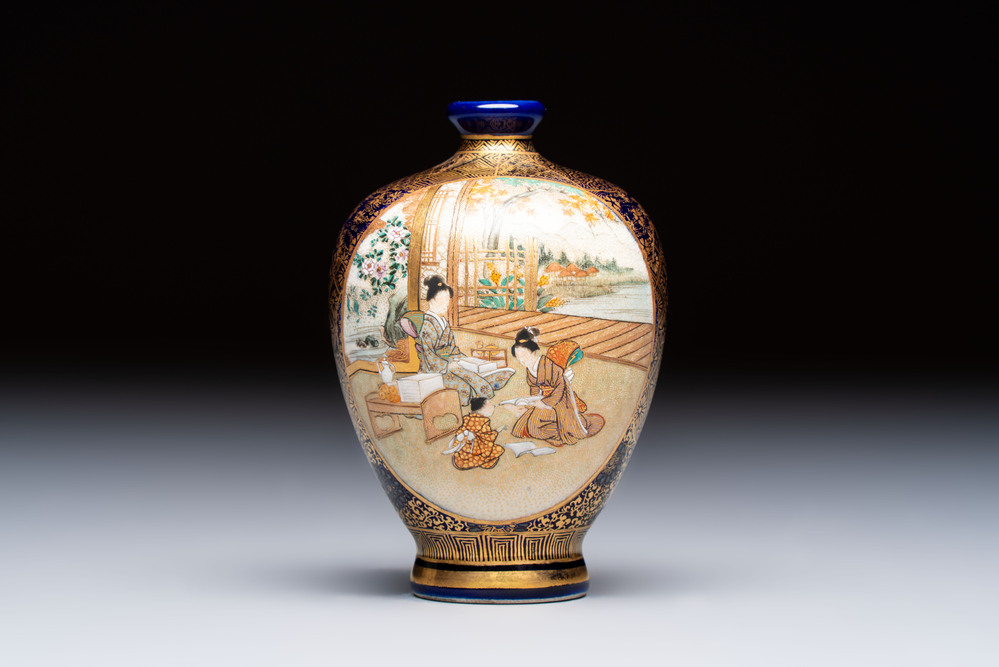 A fine Japanese Satsuma vase, Kinkozan 錦光山 mark, Meiji, 19th C.