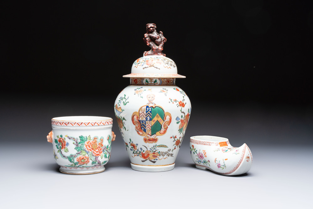 A famille verte-style armorial covered vase, a jar and a clog-shaped bowl, Samson, Paris, 19th C.