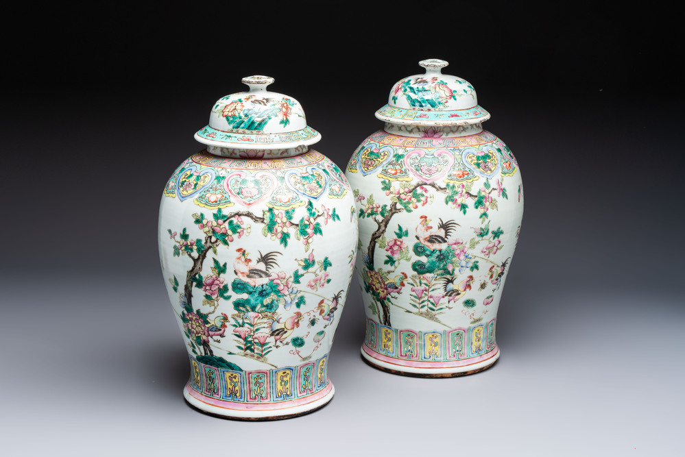 A pair of Chinese famille rose 'Roosters' vases and covers, 19th C.