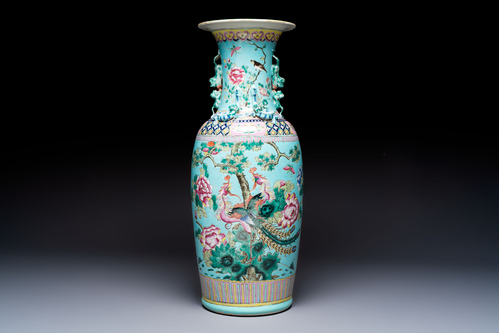 A Chinese famille rose Peranakan-style 'Phoenix' vase, 19th C.