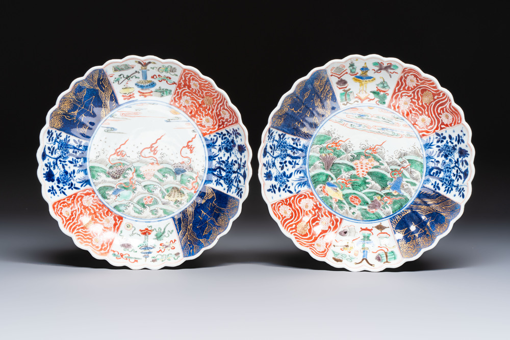 A pair of Chinese famille verte 'Sea Creatures' lobed plates, Kangxi