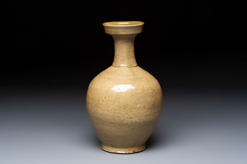 A Korean celadon-glazed sake bottle, Goryeo, 11th C.