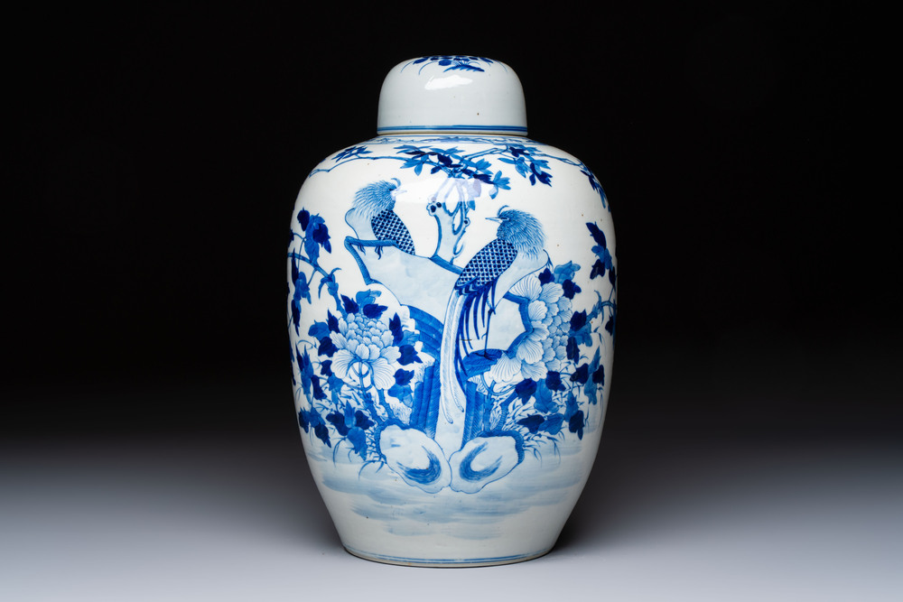 A Chinese blue and white 'Pheasants among Flowering Branches' jar and cover, 19th C.
