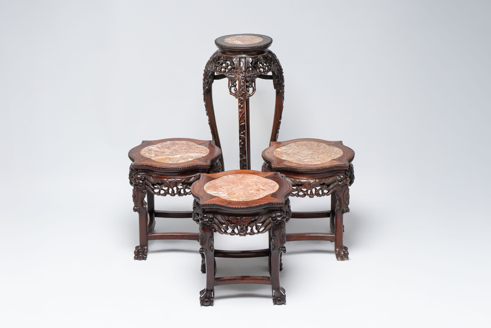 Four Chinese marble-topped hongmu stands, 19/20th C.