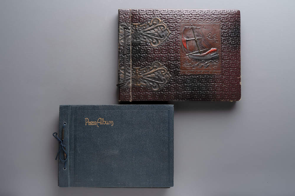 Two albums with travel photographs, postcards, and documentation of a Belgian family travelling through Europe, Asia, America, and Africa, 20th C.
