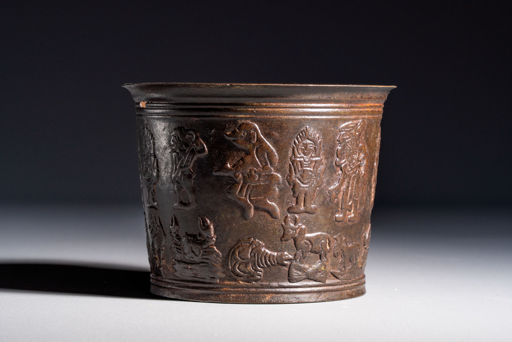 An East Javanese bronze 'Zodiac' bowl, illegibly dated, Majapahit, probably 14th C.