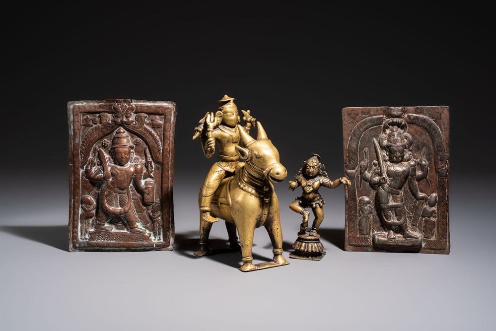 Two Indian bronze figures and two repouss&eacute; copper-alloy plaques, 18/19th C.