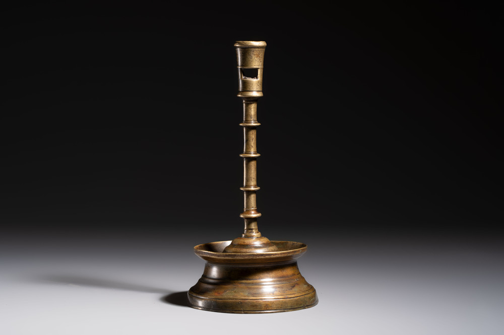 A Flemish knotted brass candlestick, 15/16th C.