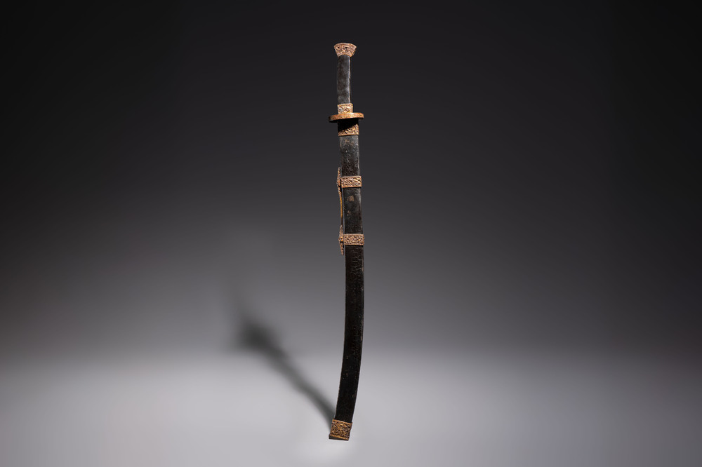 A Chinese palace guard sword 'Dao' inscribed 'Da Nei Shi Wei 大內侍衛', with lacquered wooden scabbard and gilt-bronze 'Dragon' mounts, Qing