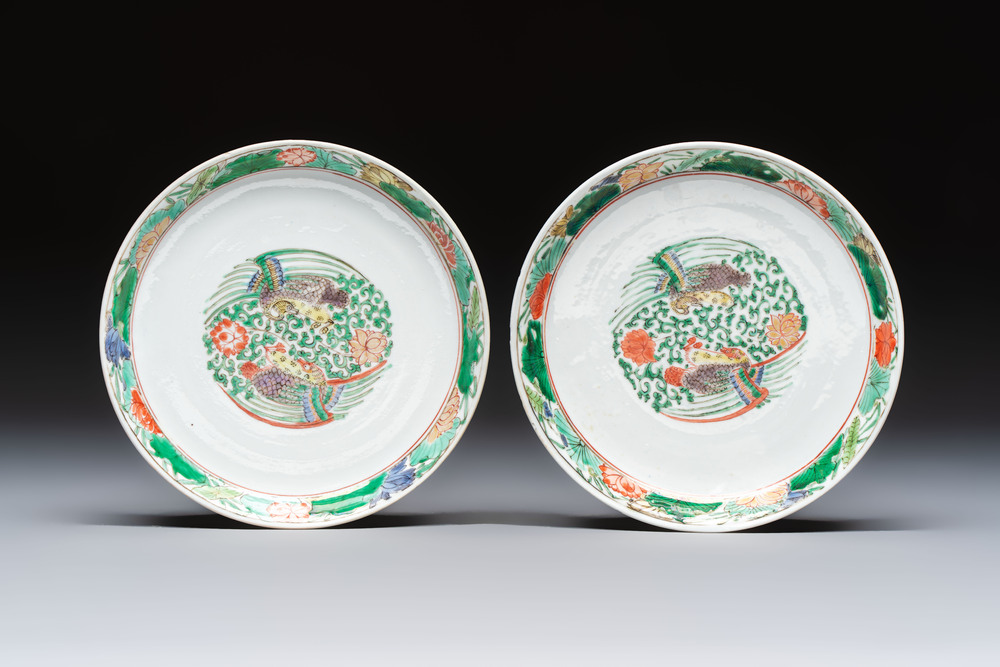 A pair of Chinese famille verte 'cranes' plates, Kangxi