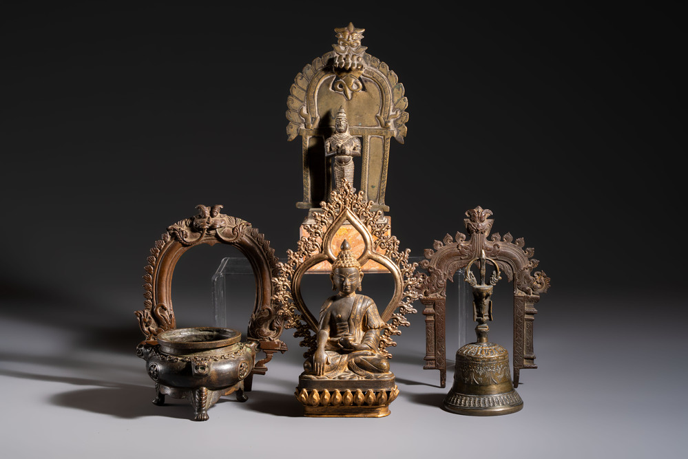 A Chinese gilt-bronze Buddha, a Tibetan dorje bell and four various South Asian bronze wares, 18/19th C.