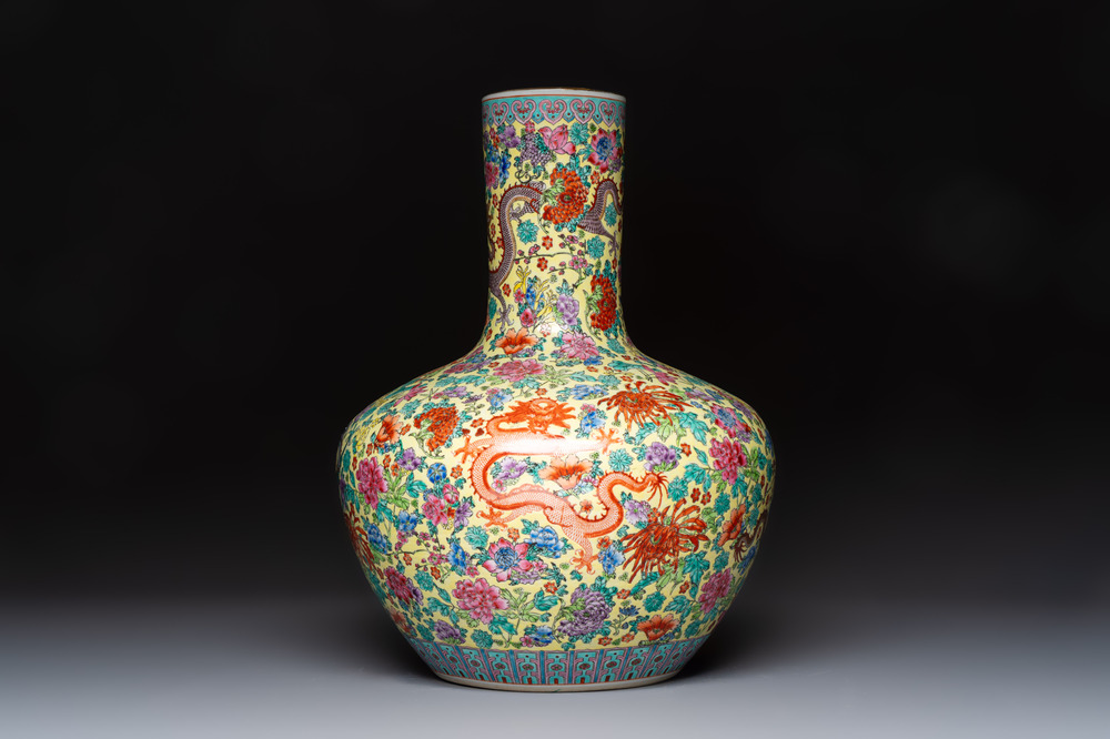 A Chinese famille rose yellow-ground 'Tianqiu Ping' vase with dragons and flowers, 20th C.