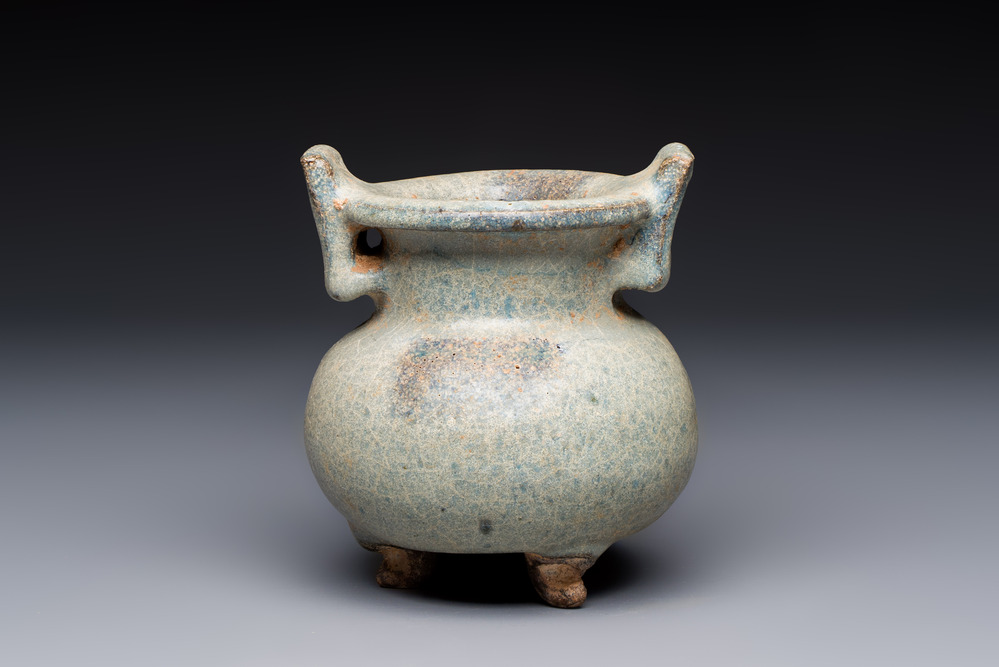 A Chinese junyao tripod censer with handles, Jin/Yuan