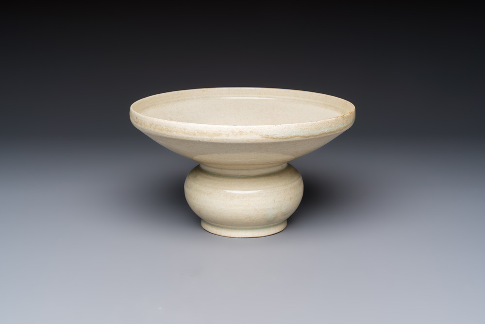A Chinese bluish green-glazed spittoon, 'Zha Dou 渣斗', Five Dynasties