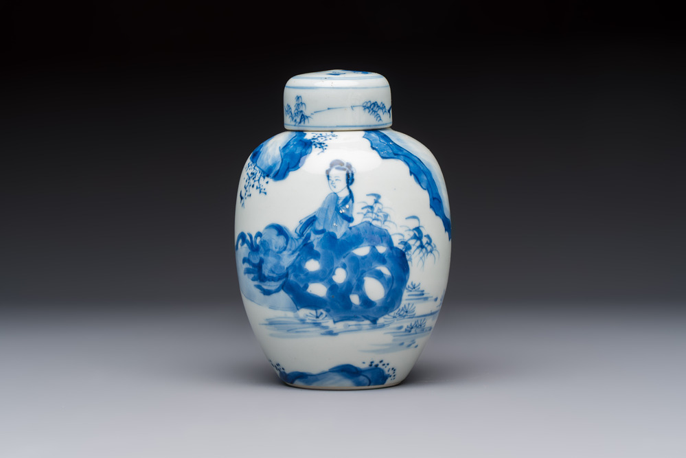 A Chinese blue and white 'Elegant Beauties' tea caddy and cover, artemisia leaf mark, Kangxi