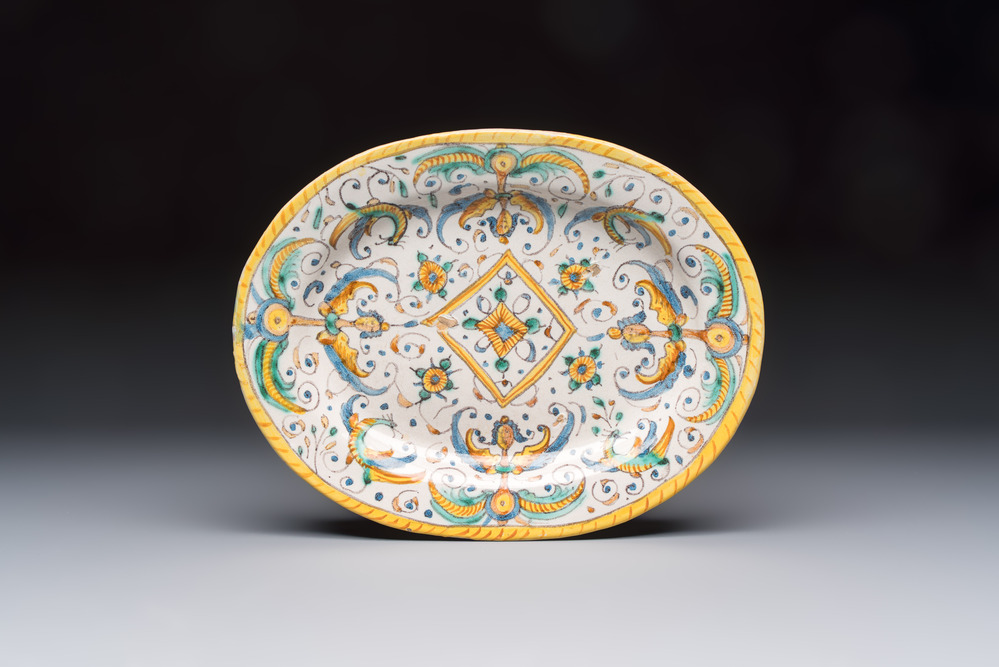 An oval polychrome Italian maiolica dish, Deruta, 17th C.