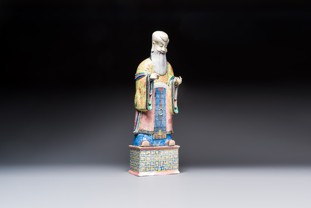 A large Chinese famille rose figure of Shoulao, 19th C.
