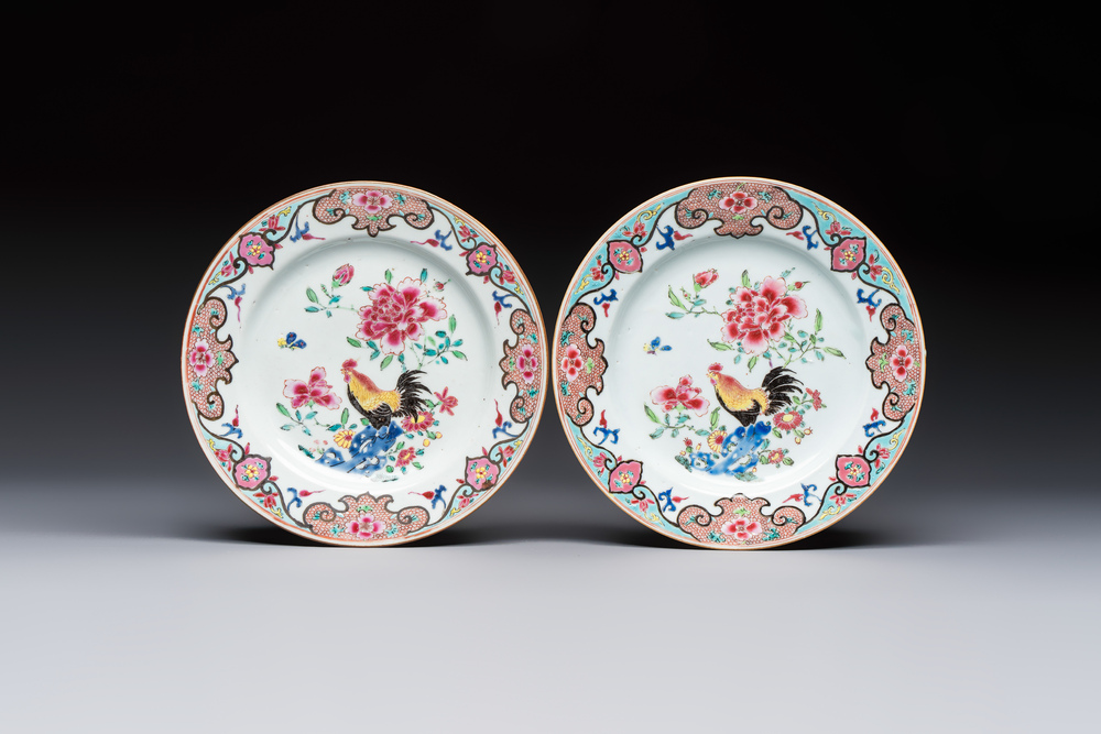 A pair of Chinese famille rose 'Rooster' plates, Qianlong